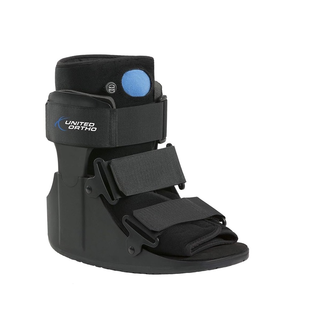 United Ortho USA14111 Short Air‎ Cam Walker Fracture Boot, Extra Small, Black XS